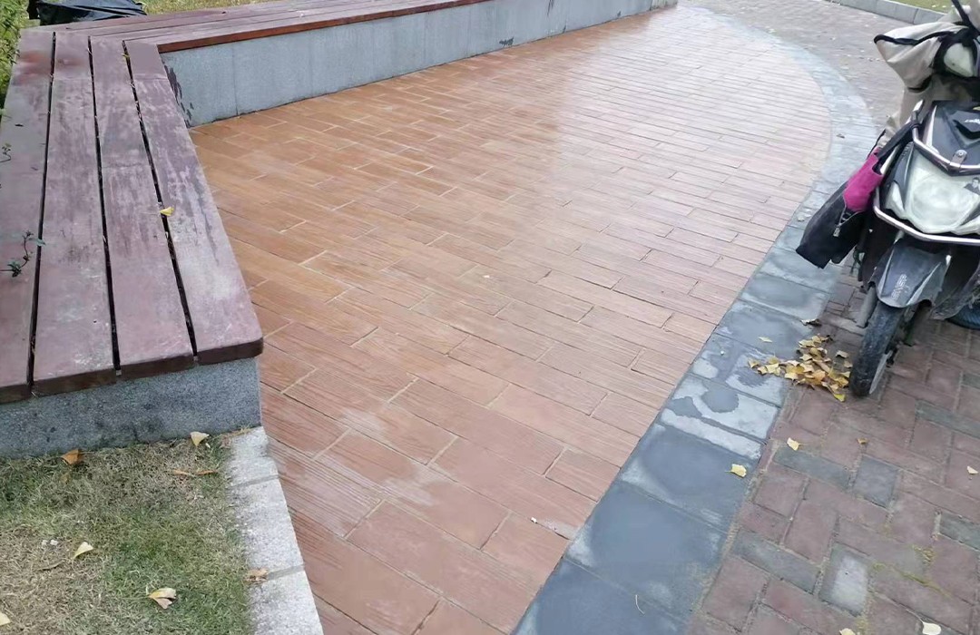 金瀘綠地—仿木板